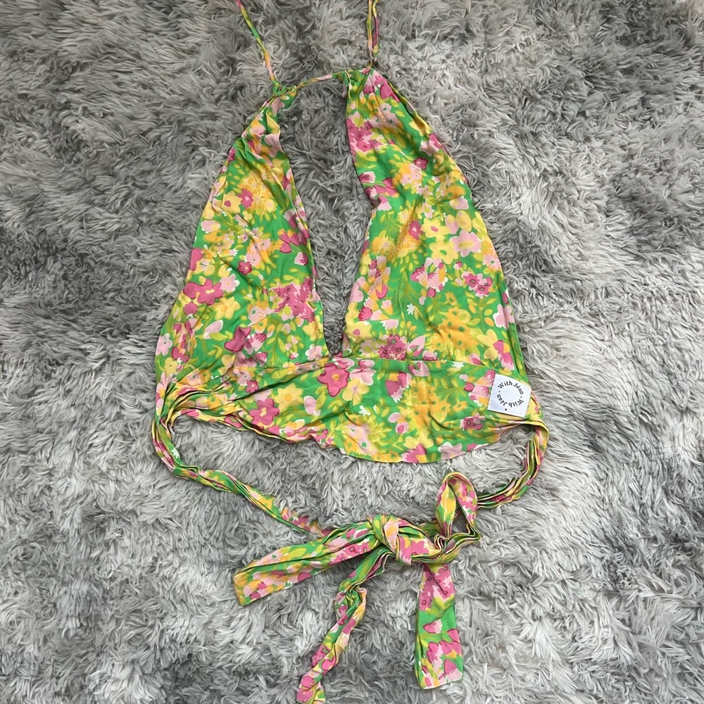 With Jean Rendezvous top size small